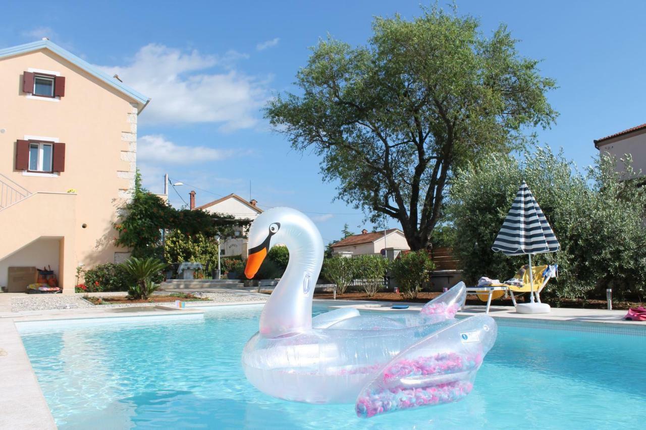 Apartments Borghetto Vinkuran Zewnętrze zdjęcie